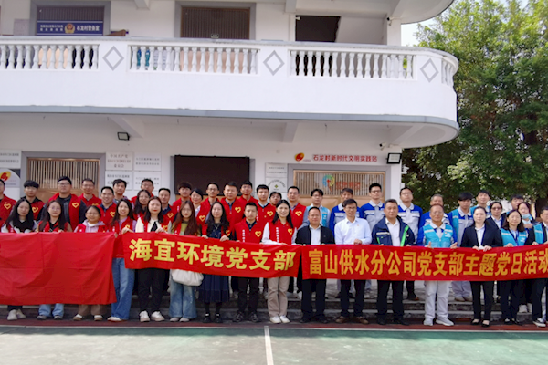 走進(jìn)斗門(mén)石龍村，推動(dòng)“百千萬(wàn)工程”落細(xì)落實(shí)